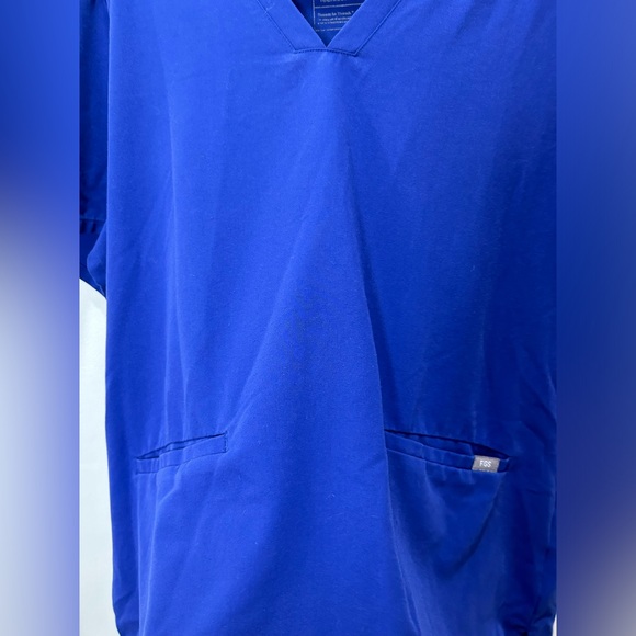 Figs Scrub Top. Size XL - Picture 2 of 10